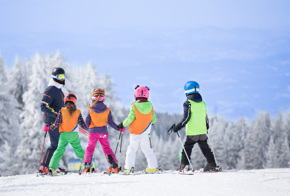 公認スキー準指導員・指導員の役割